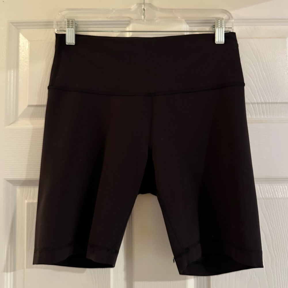 Lululemon Wunder Under Bike Shorts 6 Inch